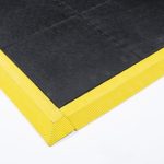 Link mat with yellow ramps