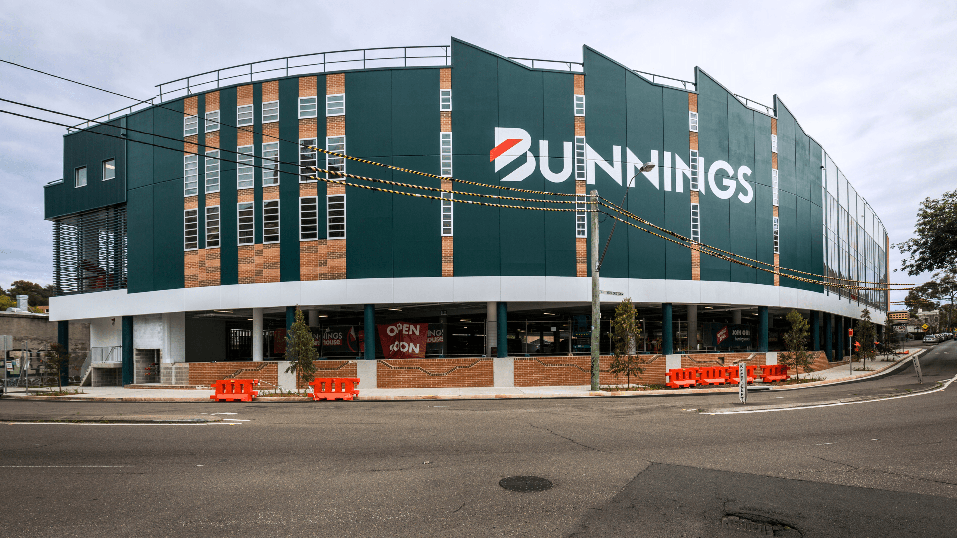 Bunnings Warehouse